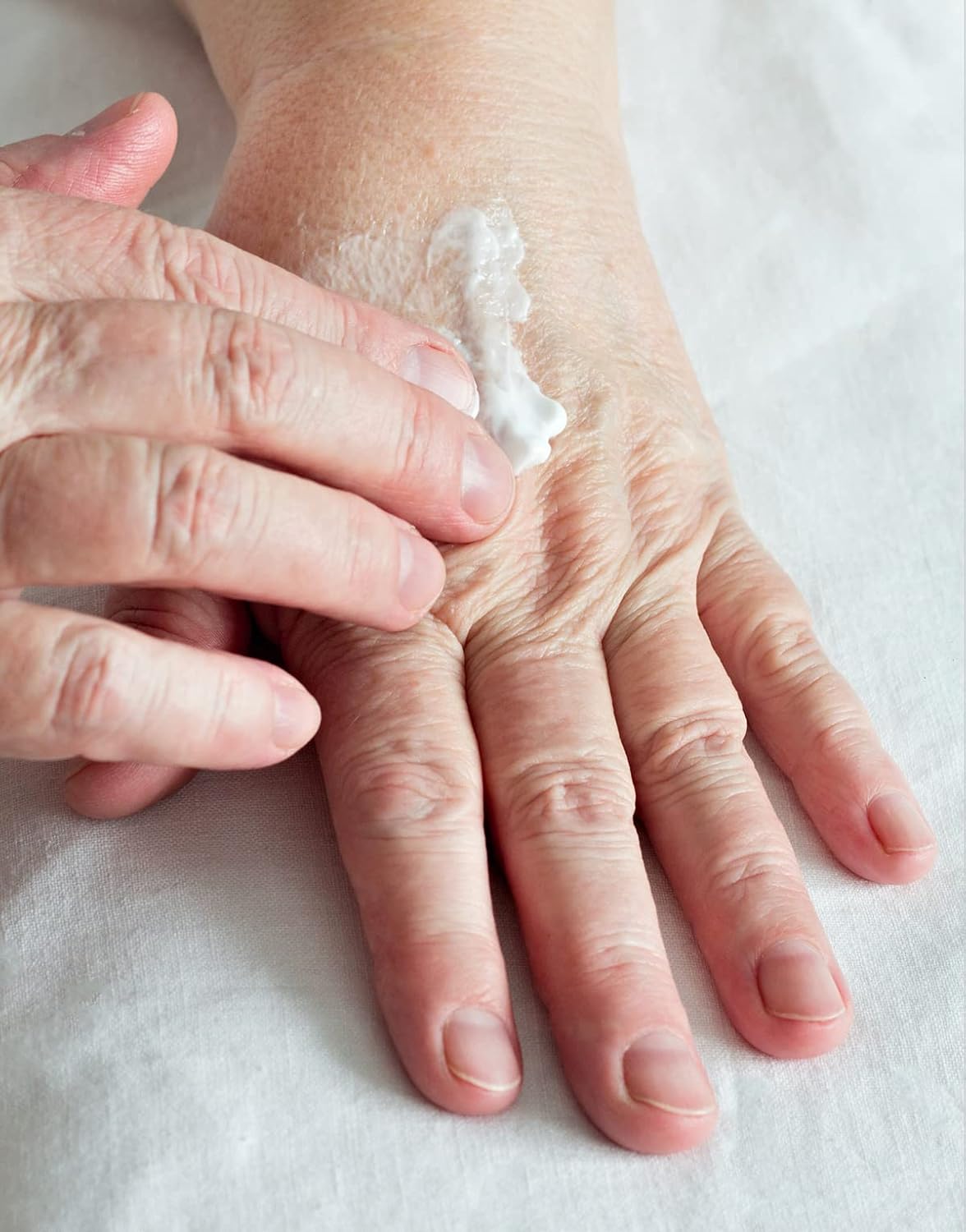 LifeCell Overnight Hand Cream